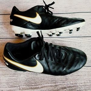 Nike Men's Tiempo Genio II Leather Cleats 7.5